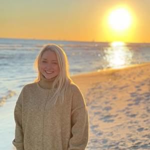 Meet your Posher, Anna